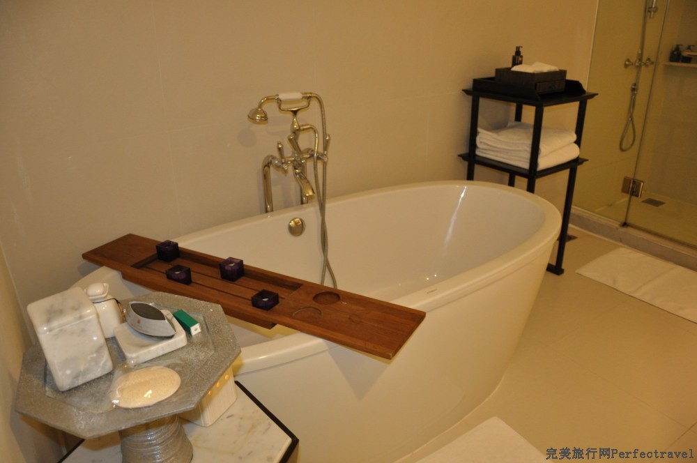 DSC_3383_01.JPG