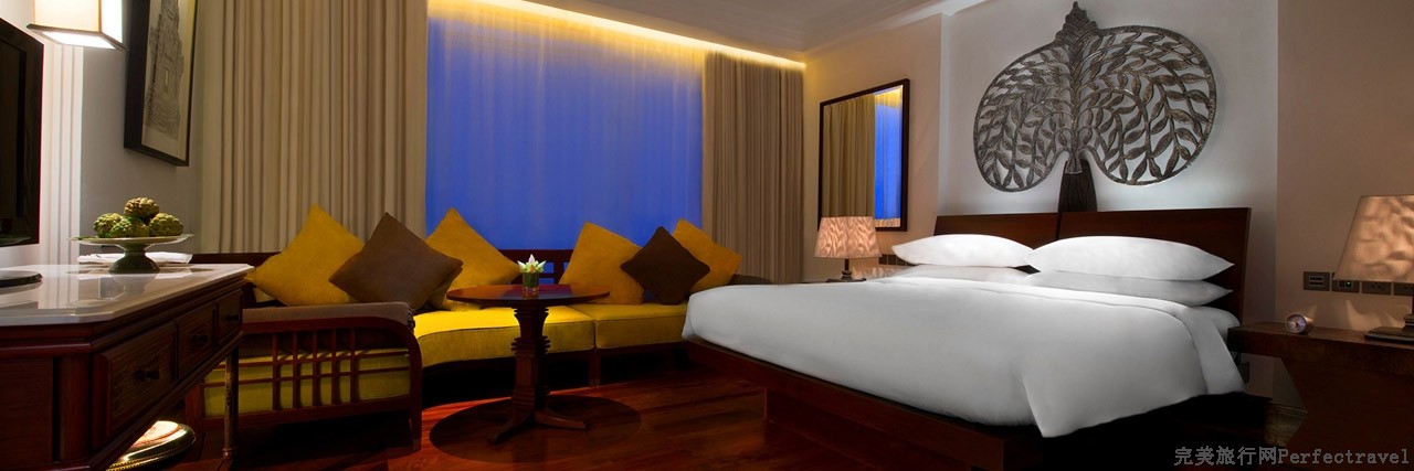 Park-Hyatt-Siem-Reap-Guestroom-1-1280x427.jpg