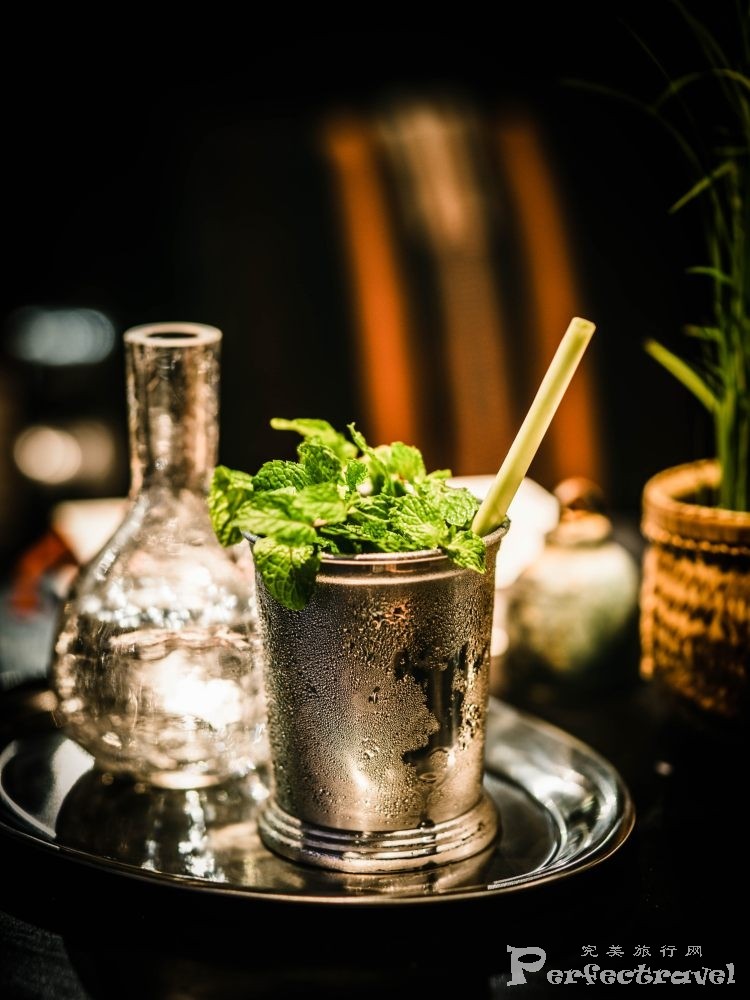 Main Bar 6.JPG